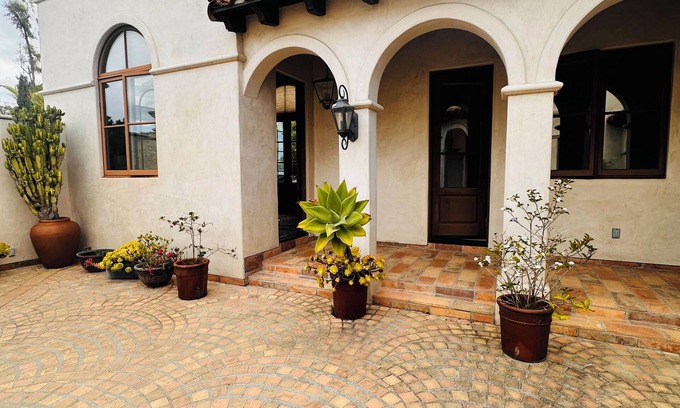 Palos Verdes Estates House | Luxurious 1 bedroom Guest House in Palos Verdes Estates