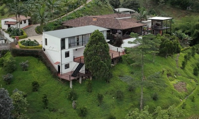 Envigado Villa | Luxurious Villa, Amazing View, Excellent Location