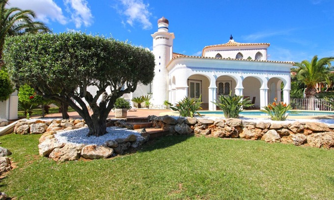 Denia Villa | Luxurious Villa with air conditioning and pool Marquesa GU 6 People
