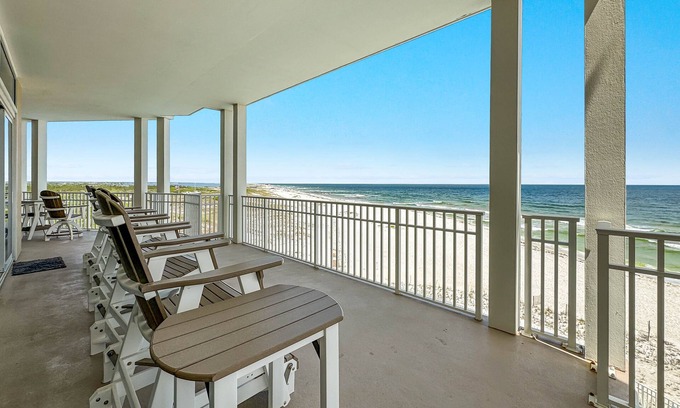 Ono Island Condo | Luxurious Vista Del Mar | Oceanfront | Best Views in Perdido Key | My Beach Getaways