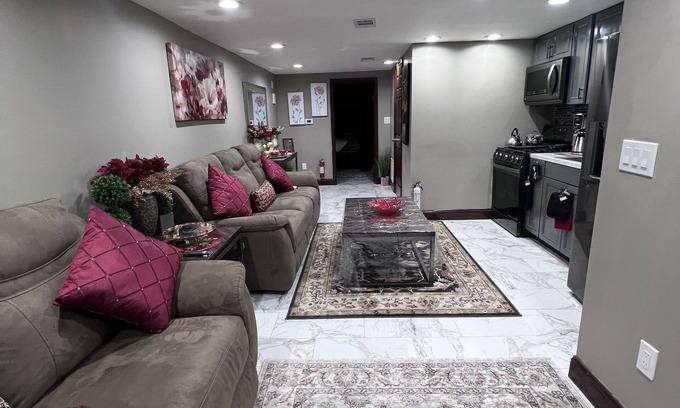 South Philadelphia Apartment | Luxury 1 Bedroom Apartment in Philadelphia