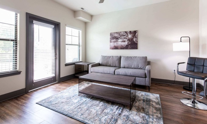 Hurstbourne Apartment | Luxury 1 Bedroom Apartment by Stay Gia