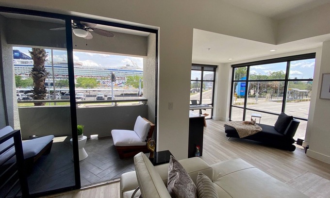 Channel District Condo | Luxury 1 Bedroom Channelside Condo Private Walk Up Garage 4 mins to Amelia Arena