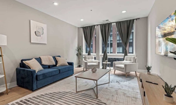 Northern Liberties Apartment | Luxury 1BD | 3 Beds | Northern Liberties