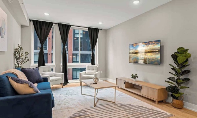 Northern Liberties Apartment | Luxury 1BD | 3 Beds | Northern Liberties