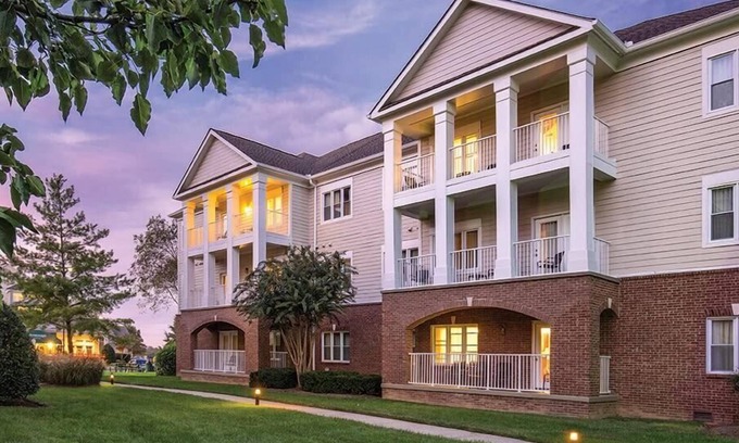 Pennington Bend Condo | Luxury 1Br Condo on the River!