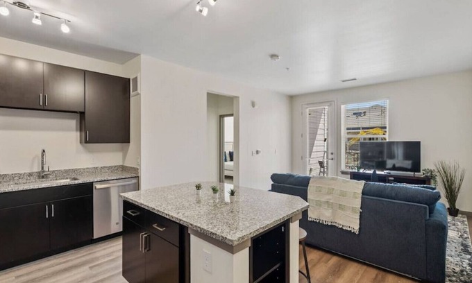 Broomfield Apartment | Luxury 1BR Near UCHealth