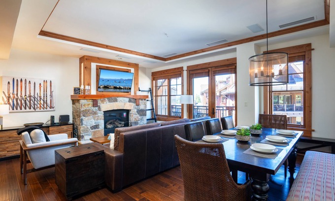 Truckee Condo | Luxury 2 BD/2 BA in the Heart of the Village at Northstar!