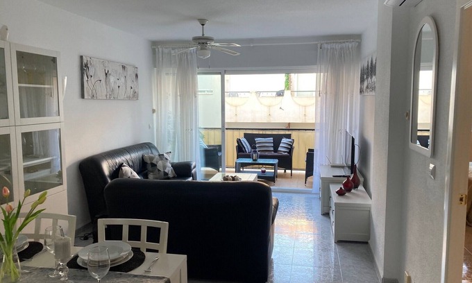 Diputacion de Rincon de San Gines Apartment | Luxury 2 Bed air conditioned apartment in Bellaluz, 80 yards to pool.