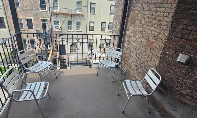 Harlem House | Luxury 2 bedroom 2 bathroom Historic Strivers Row Harlem Manhattan