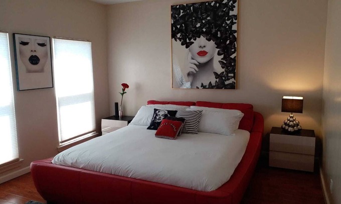 Downtown Los Angeles Apartment | Luxury 2 Bedroom Apartment in Koreatown