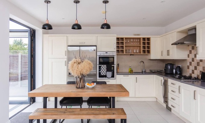 Streatham Hill Apartment | Luxury 2 Bedroom Apartment with gym