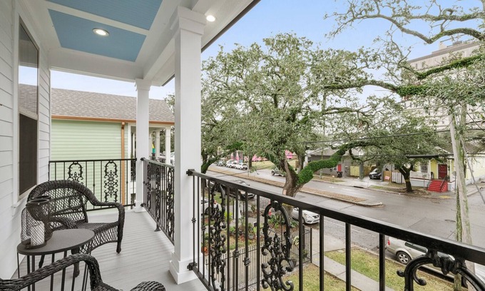 Mid-City District House | Luxury 2 Bedroom Home Under the Oaks