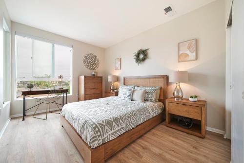 North Park Apartment | Luxury 2BD 2BA, BRAND NEW/PETS/CLOSE TO EVERYTHING/BOHO+COZY VIBES