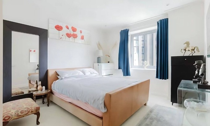 Isle of Dogs House | Luxury 2BD Flat in Prestigious Canary Wharf Location.