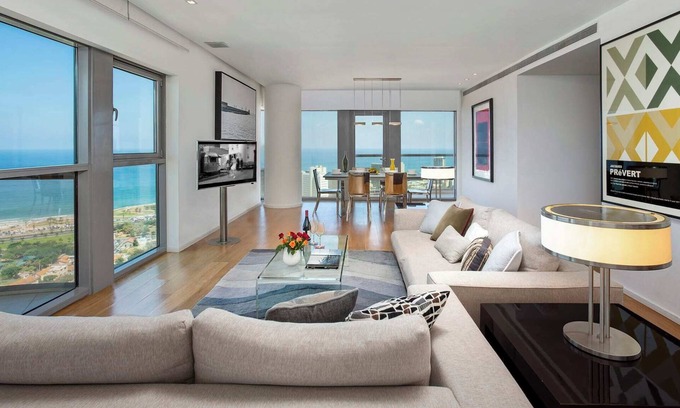 Neve Tzedek Apartment | Luxury 2BR sea view, Pool & parking by Holyguest