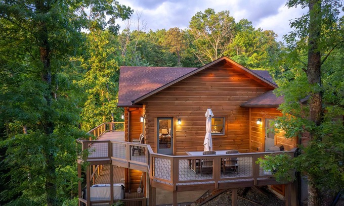 Bryson City House | Luxury 3 2 5 Cabin Lake Views Theatre Gameroom