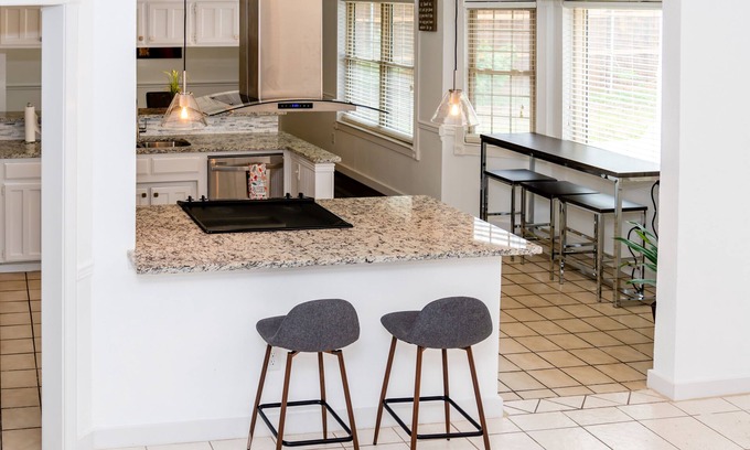Colleyville House | luxury 3 bedroom house in very safe neighborhood