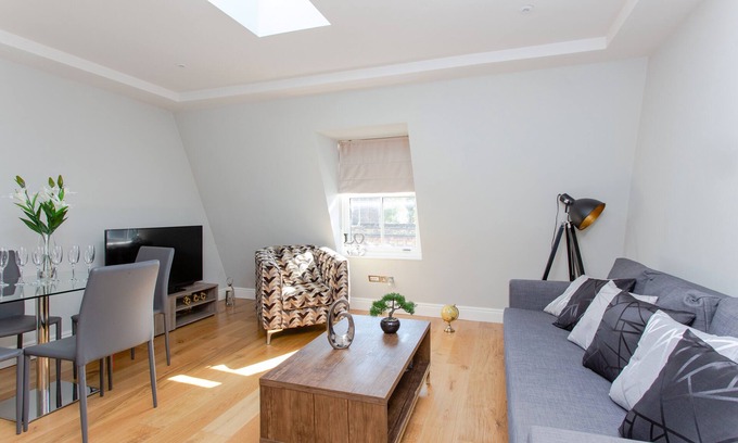 Angel Apartment | Luxury 3 bedroom New Apartment