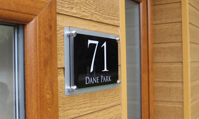 New Forest District Cabin | Luxury 4 bedroom lodge