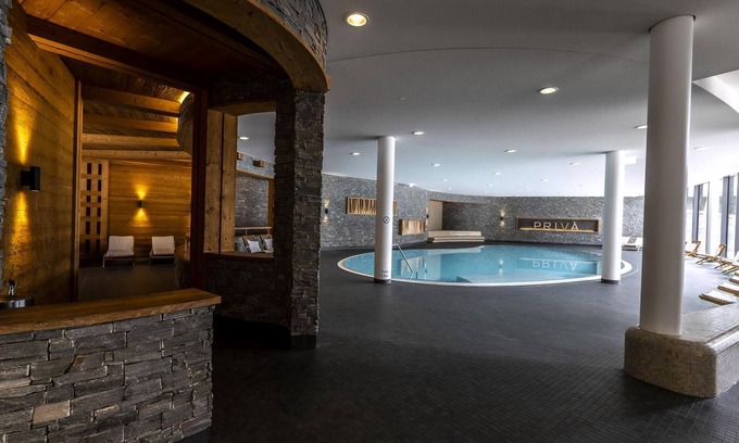 Valbella Apartment | Luxury 4-person apartment in the holiday park Landal Alpine Lodge Lenzerheide