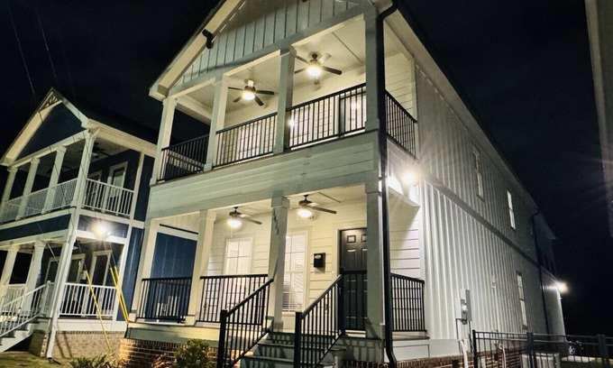 Augusta House | Luxury 4B/4.5b Home, EV Charger, deck by MCG #2