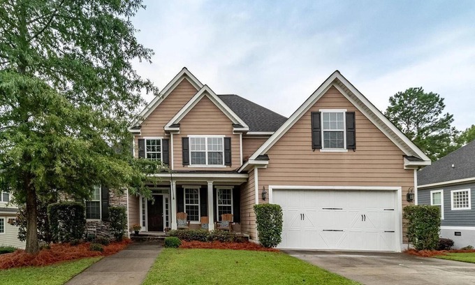 Evans House | Luxury 5-Bedroom Home – 19 min from Augusta National – Masters Week Rental!