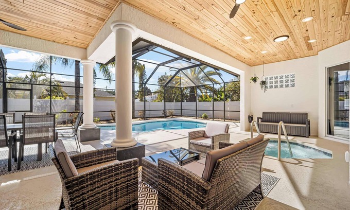 Palm Coast House | Luxury 5-Bedroom Retreat with Pool