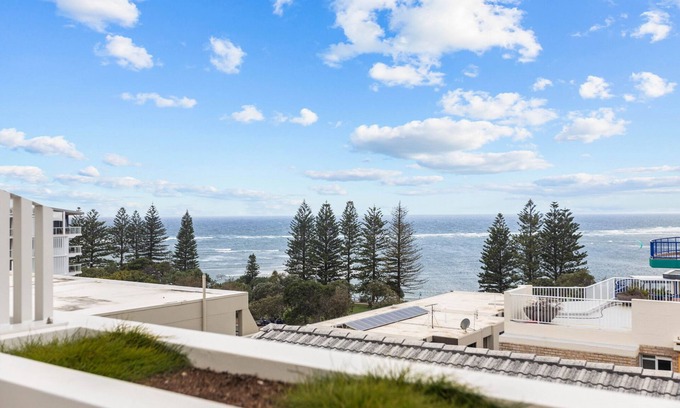 Caloundra Apartment | Luxury 5-floor Unit with Ocean Views near Beach