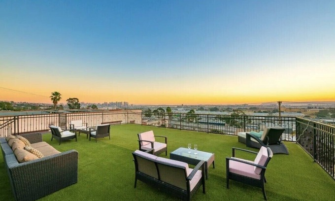 Mission Hills House | Luxury 5BD/4BA Mission Hills/Stunning Rooftop + Skyline Views