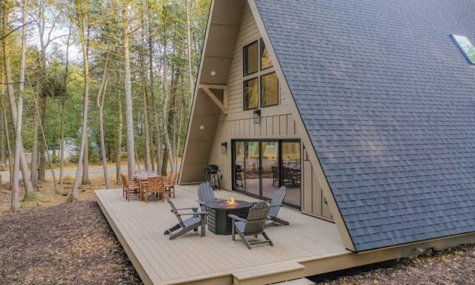 Egg Harbor House | Luxury A-Frame w/Lake Access, Great For Families