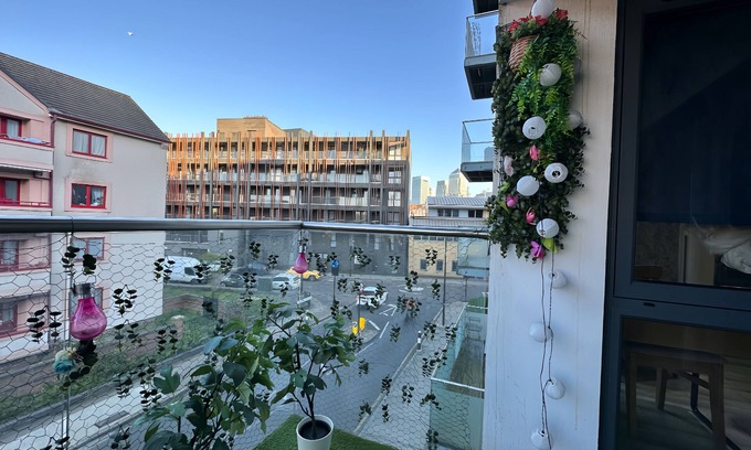 Limehouse Apartment | Luxury Apartment 4 bed Room in Canary Wharf
