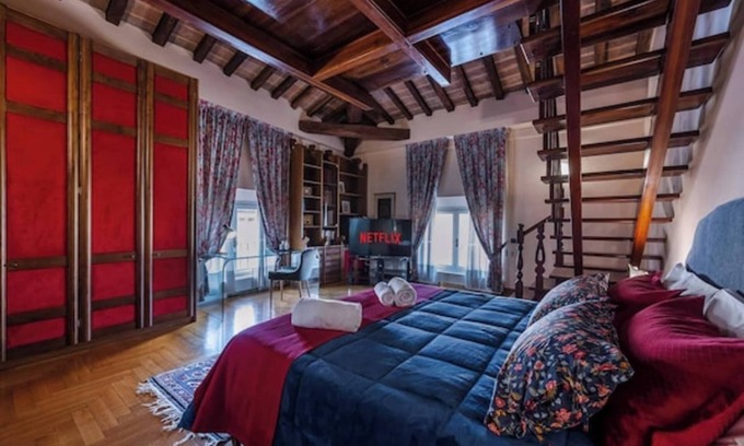 Old Town Apartment | Luxury Apartment: Historic Center, Parking