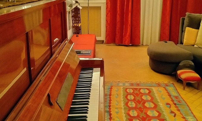 Naples City Centre Apartment | Luxury Apartment in historical 15th century building
