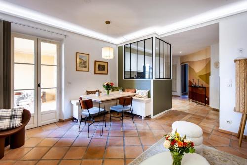 Pont Royal House | Luxury apartment in Pont Royal