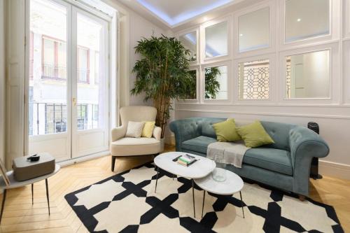 Justicia Apartment | Luxury apartment in the center of Madrid REI25