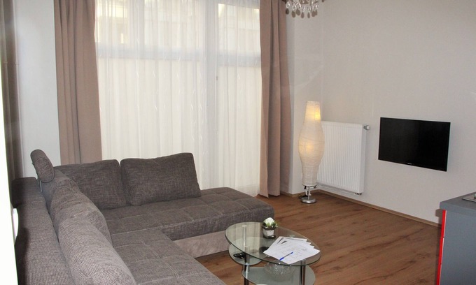 Charlottenburg Apartment | Luxury apartment in the City West in Top Location