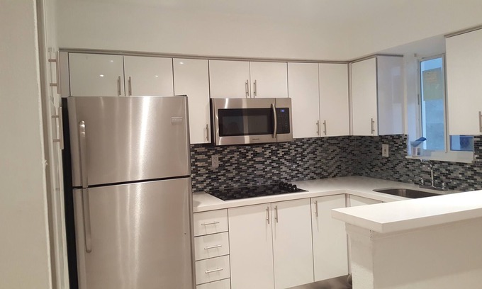 Overtown House | Luxury Apartment in The Health District next to Jackson, UM,Bascom Palmer
