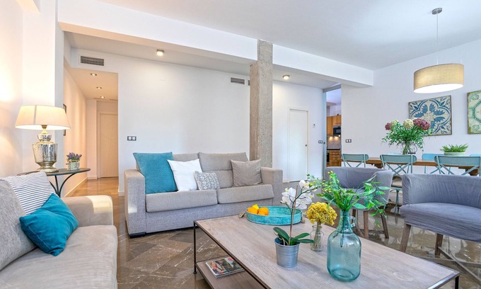 Centro Apartment | Luxury apartment near Cathedral of Malaga. Litoral