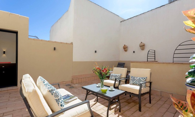 Santa Cruz Apartment | Luxury apartment near Cathedral.Rodrigo Caro IV