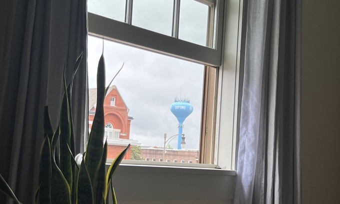 Oxford Apartment | Luxury Apartment on the Square