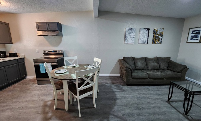 Biggs Field Apartment | Luxury Apartment Suite 10