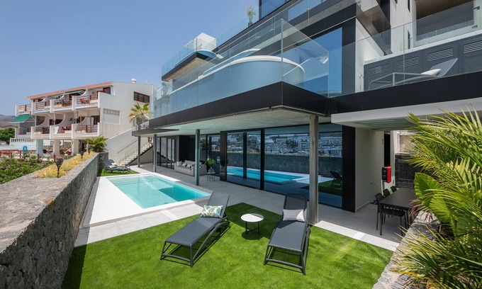 Puerto Rico Apartment | Luxury apartment with private garden and swimming pool