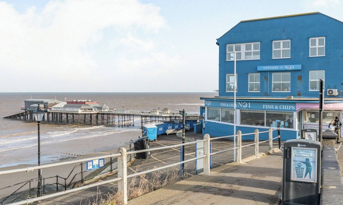 Cromer Cottage | Luxury apartments with sea and pier views, right in the heart of North Norfolk.
