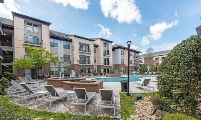 Paw Creek Apartment | Luxury Apt Minutes From Uptown!