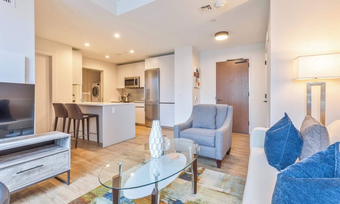 Seaport District Apartment | Luxury Apt Steps to Shops and Restaurants
