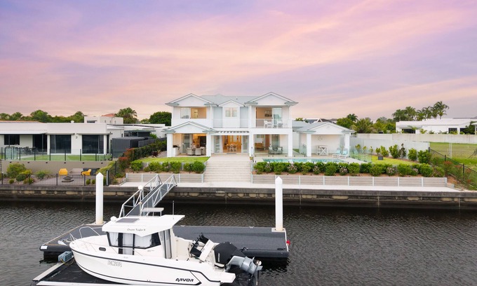 Banksia Beach House | Luxury Australian Hamptons Waterfront Holiday Home With Pontoon