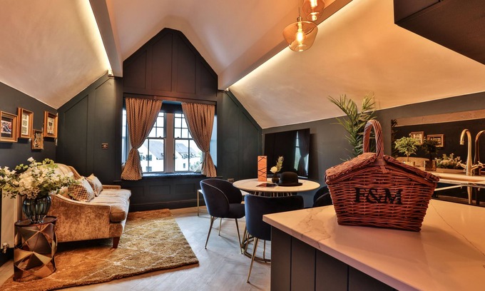 Bowness-on-Windermere House | Luxury Boutique 2 Bed Apartment in the heart of Bowness on Windermere
