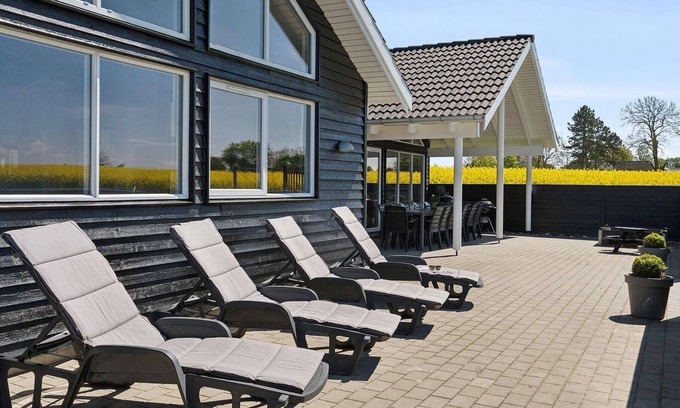 Skastrup House | Luxury Beach House with Pool - By Traum Ferienwohnungen