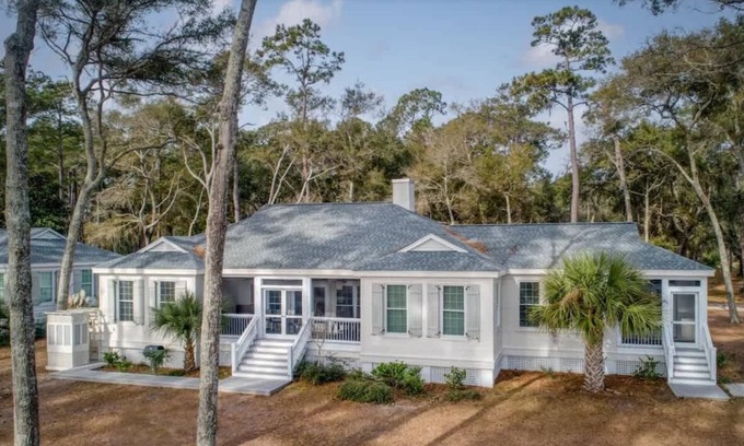 Melrose on the Beach House | Luxury Beachfront Cottage on Daufuskie Island
